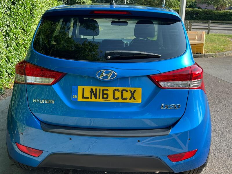 HYUNDAI IX20