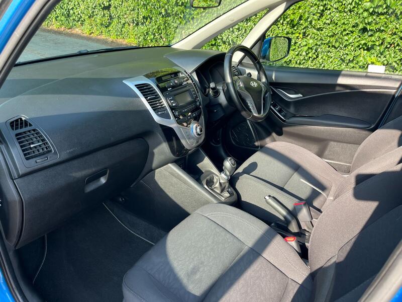 HYUNDAI IX20