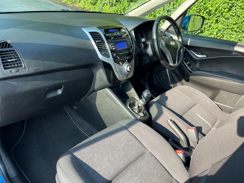 HYUNDAI IX20