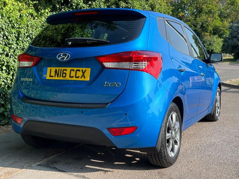 HYUNDAI IX20