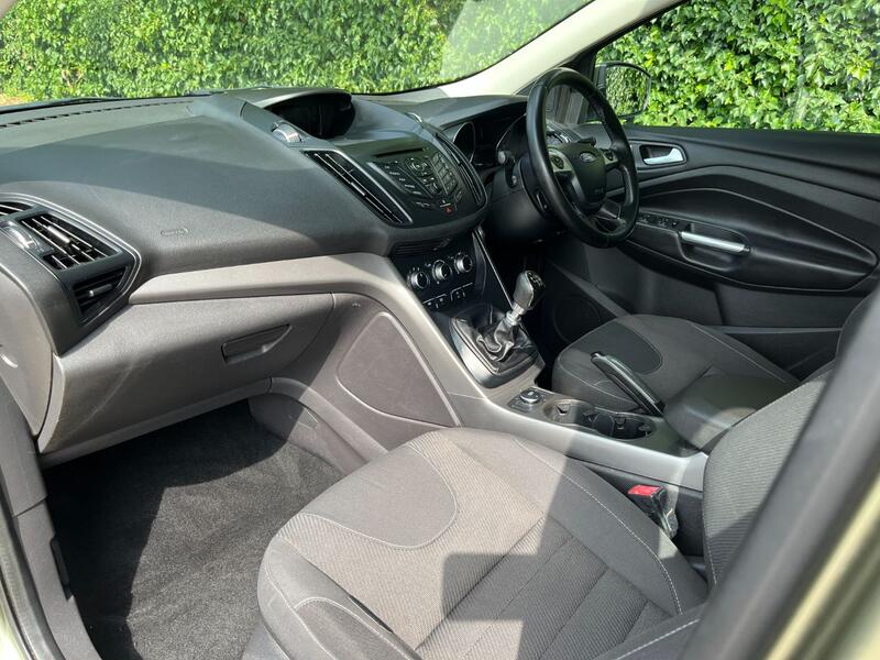 FORD KUGA