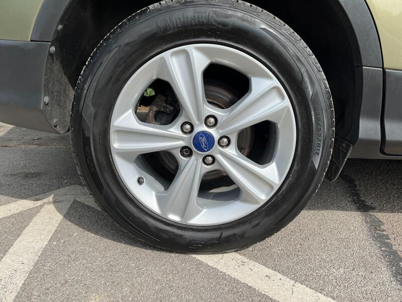 FORD KUGA