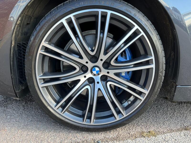 BMW 5 SERIES