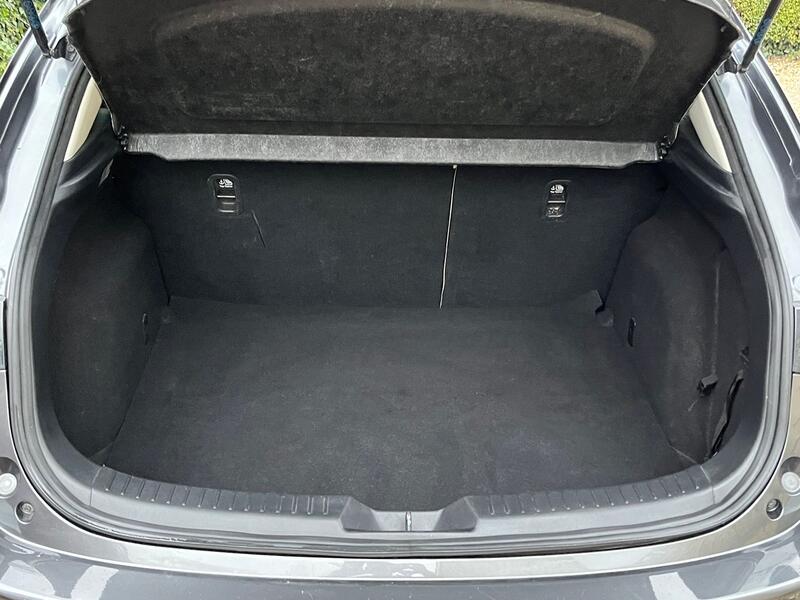 MAZDA MAZDA3