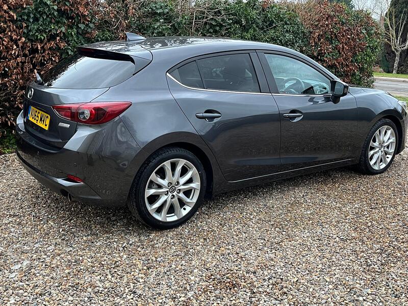 MAZDA MAZDA3