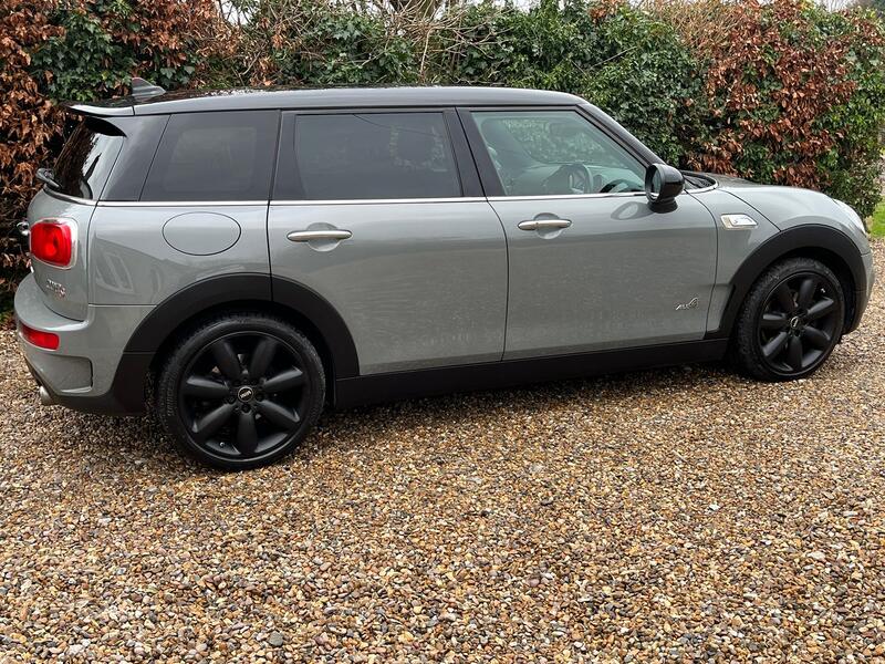 MINI CLUBMAN
