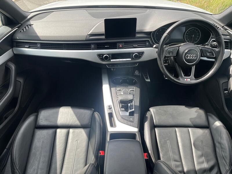 AUDI A4 AVANT