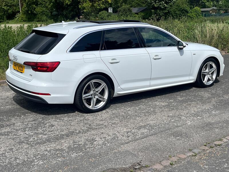 AUDI A4 AVANT