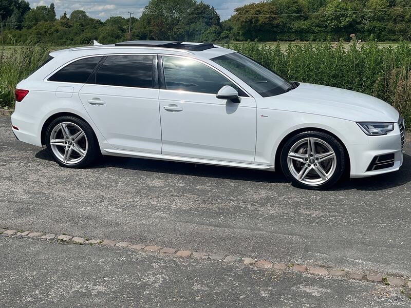 AUDI A4 AVANT