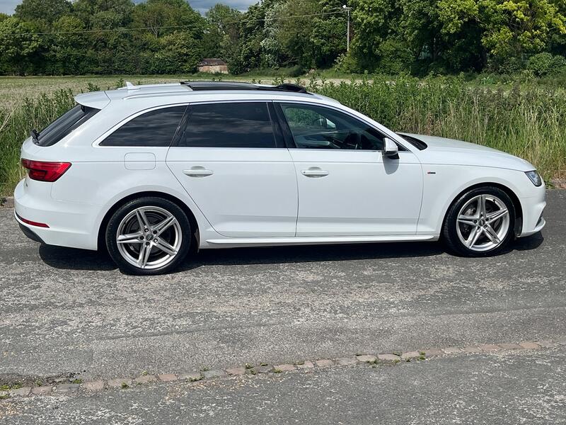 AUDI A4 AVANT