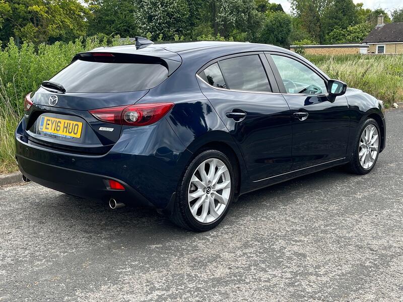 MAZDA MAZDA3
