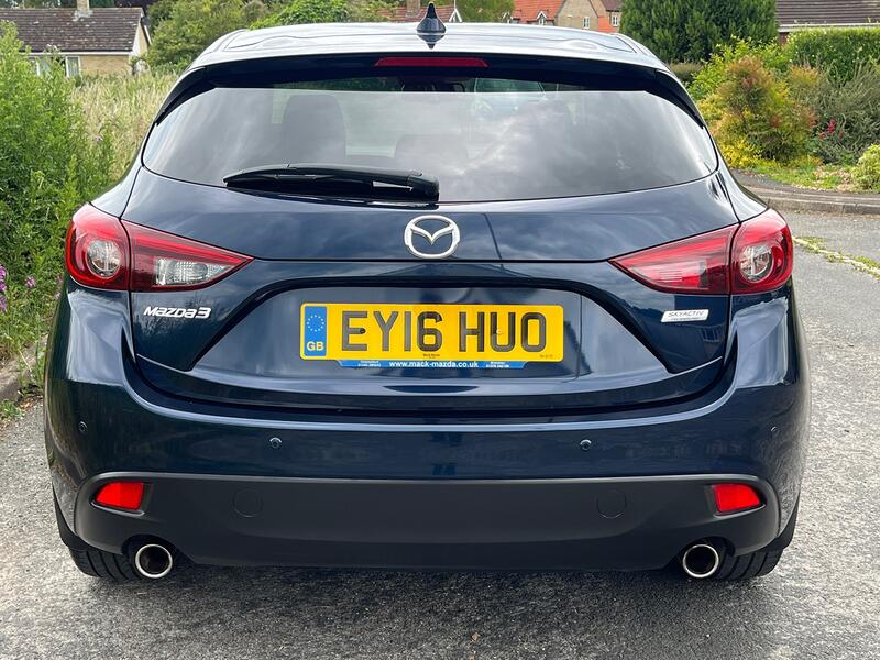 MAZDA MAZDA3