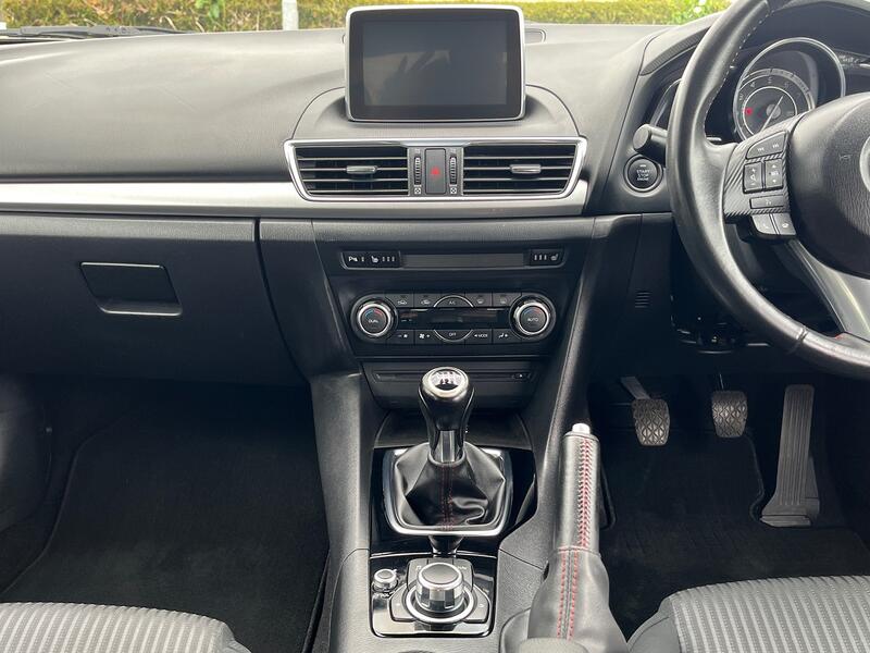 MAZDA MAZDA3