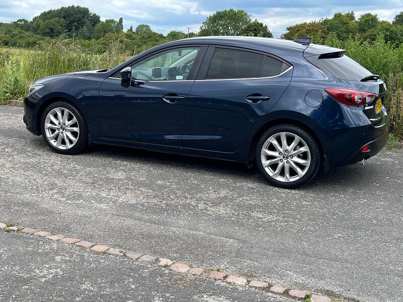 MAZDA MAZDA3
