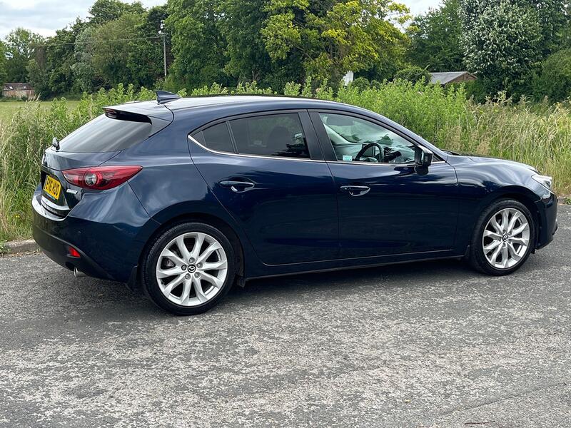 MAZDA MAZDA3