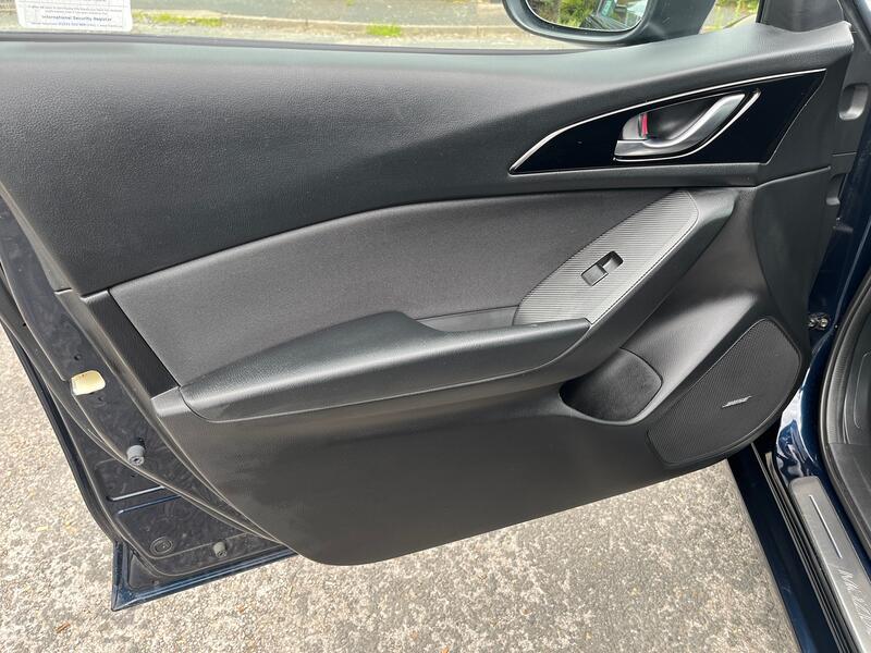 MAZDA MAZDA3