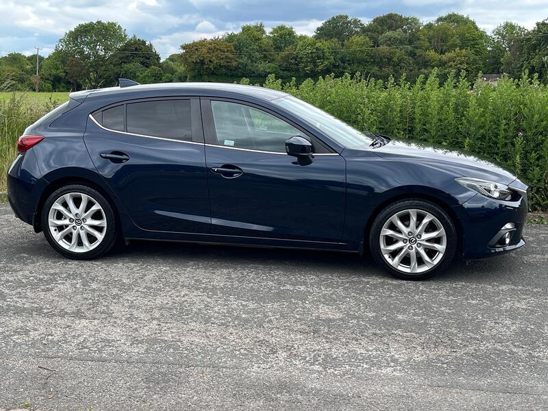 MAZDA MAZDA3