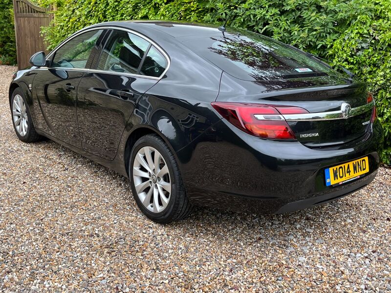 VAUXHALL INSIGNIA