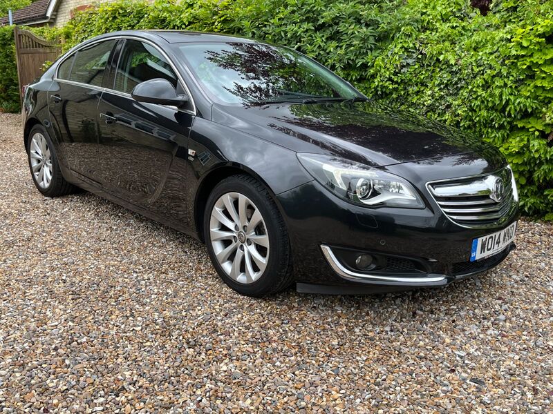 VAUXHALL INSIGNIA
