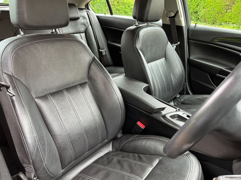VAUXHALL INSIGNIA