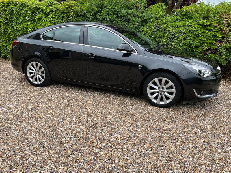 VAUXHALL INSIGNIA