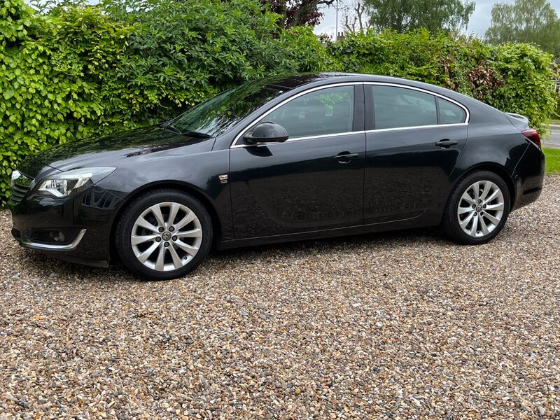 VAUXHALL INSIGNIA