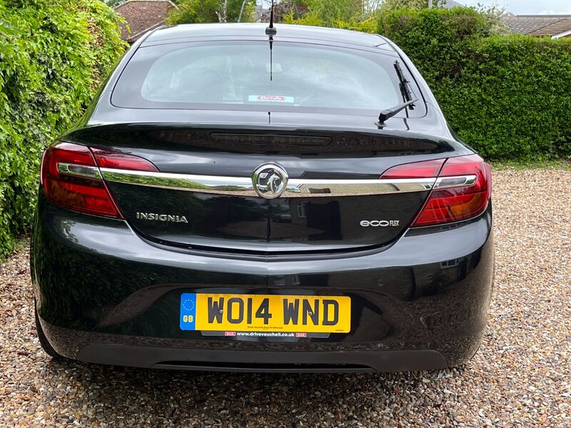 VAUXHALL INSIGNIA