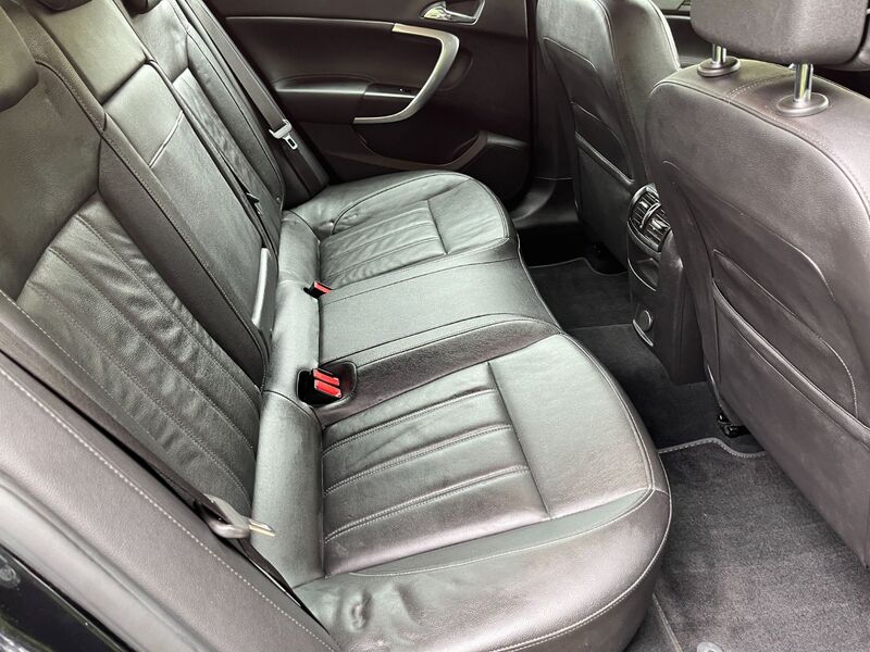 VAUXHALL INSIGNIA
