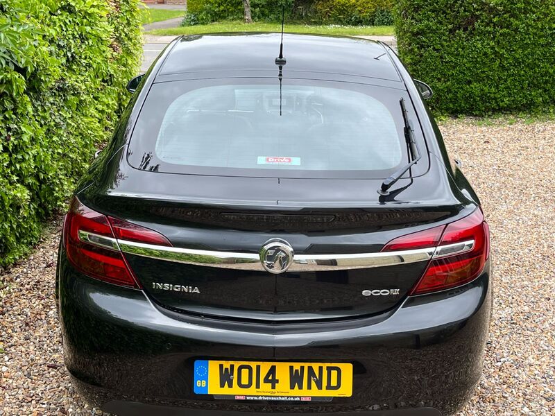 VAUXHALL INSIGNIA