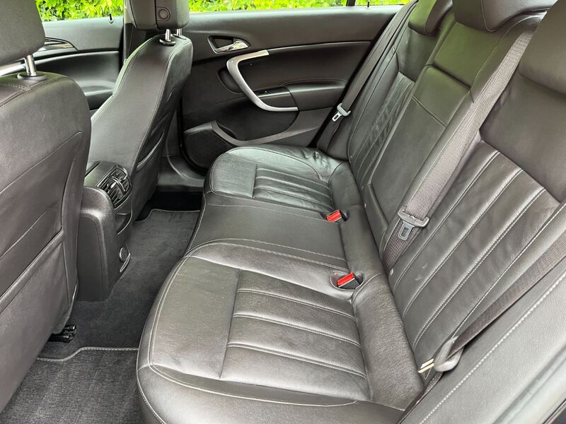 VAUXHALL INSIGNIA