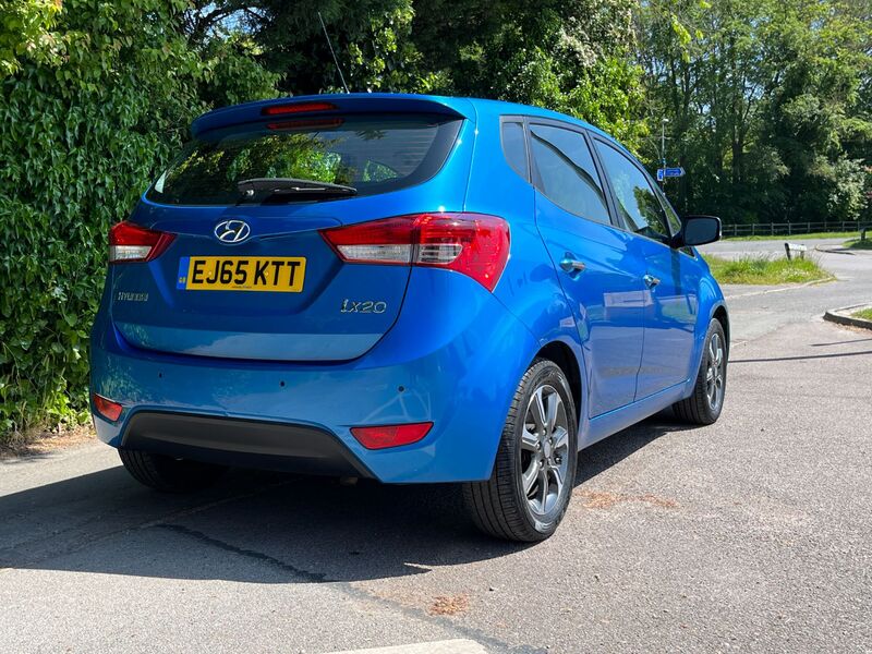 HYUNDAI IX20